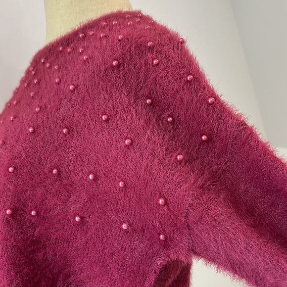 BEAUTIFUL SWEATER WITH PEARLS DETAILS SZ M - Picture 4 of 8